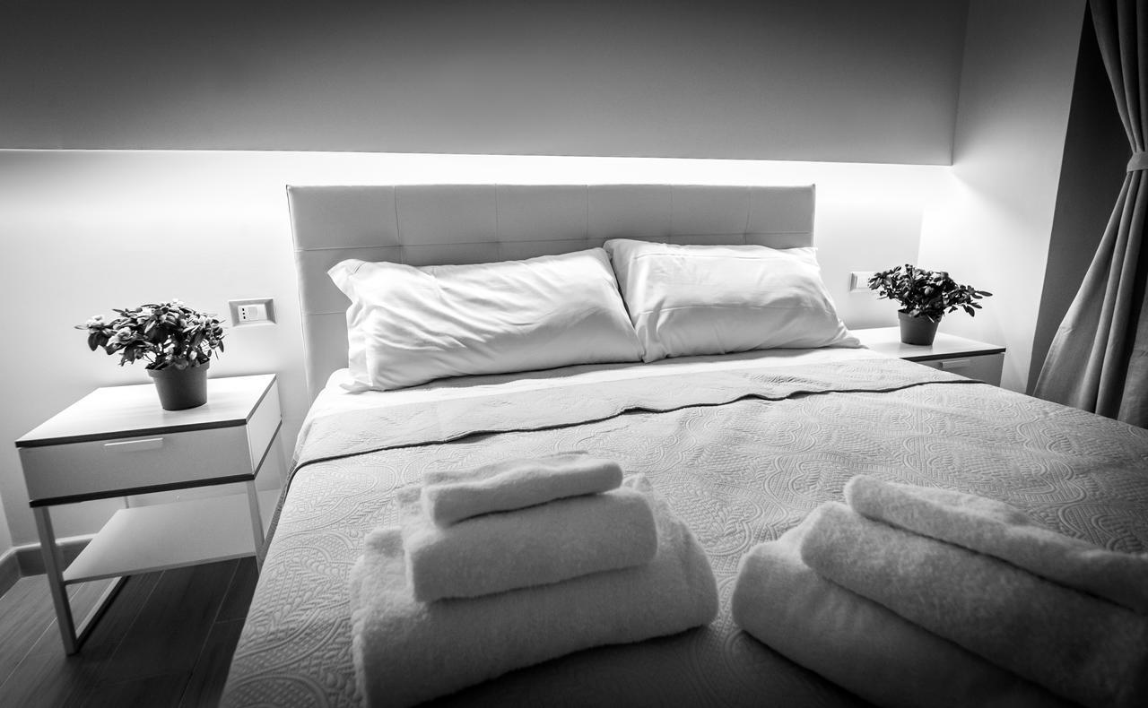 Hotel Mr. Charlie Brown Roma Exterior foto