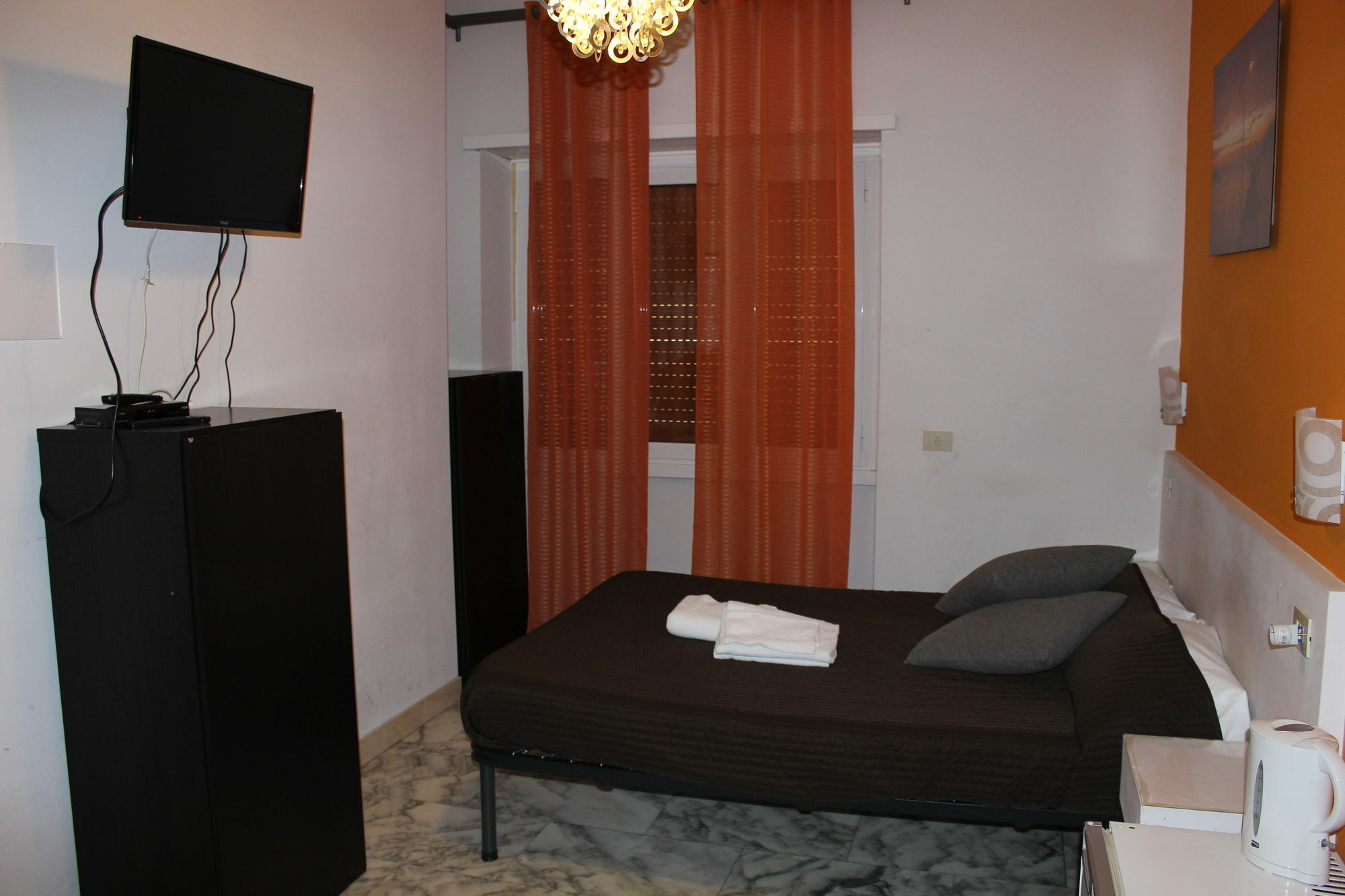 Hotel Mr. Charlie Brown Roma Exterior foto