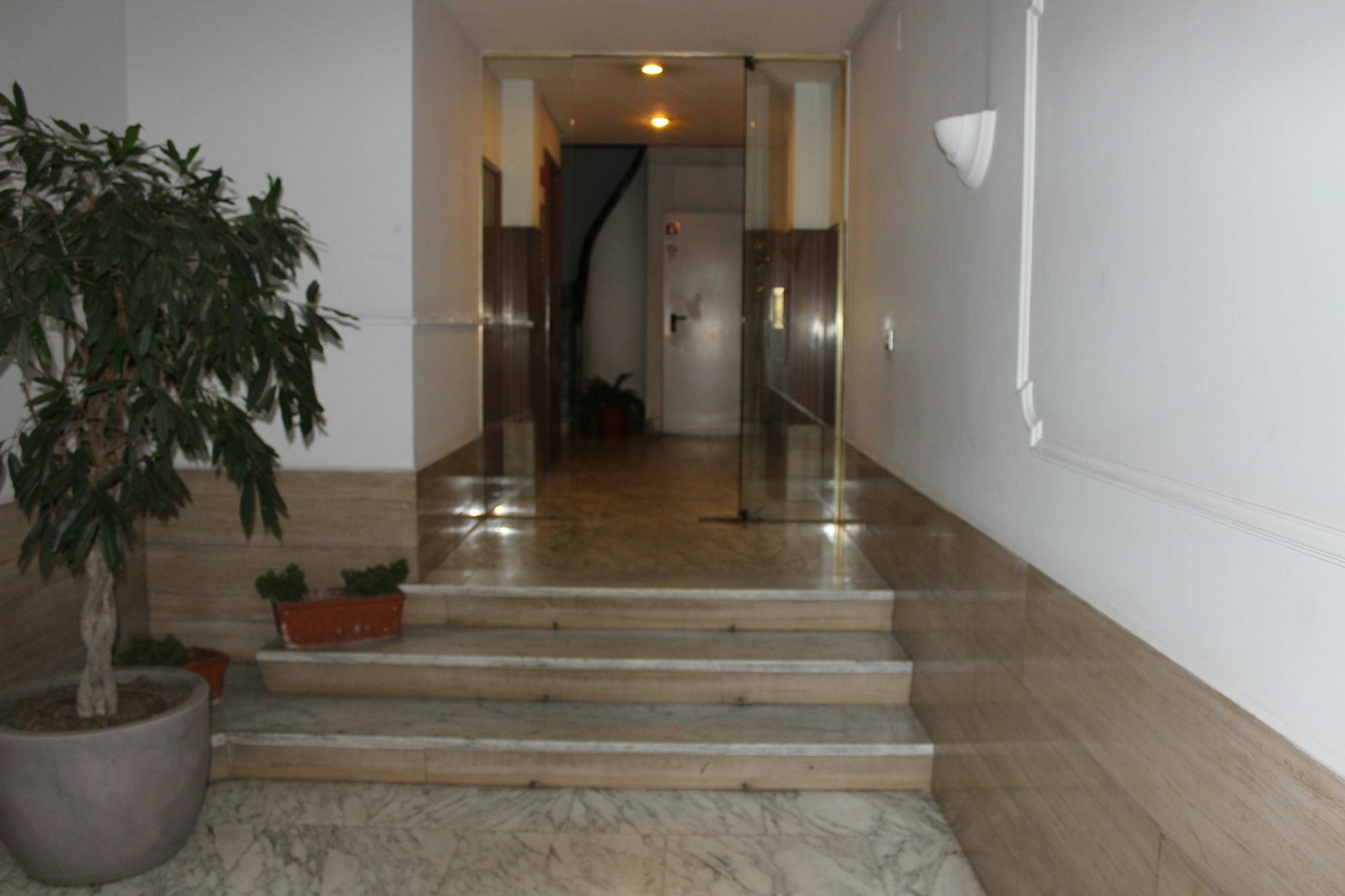Hotel Mr. Charlie Brown Roma Exterior foto