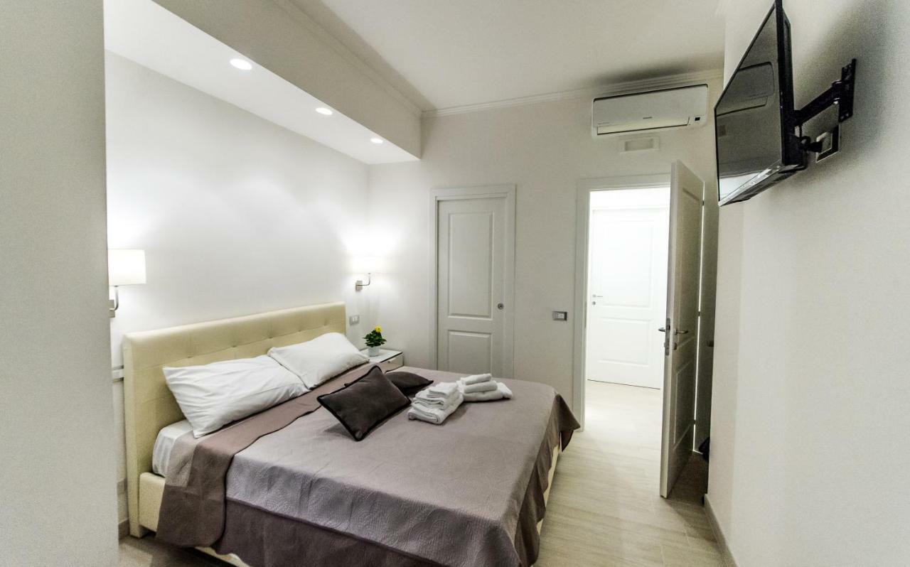 Hotel Mr. Charlie Brown Roma Exterior foto