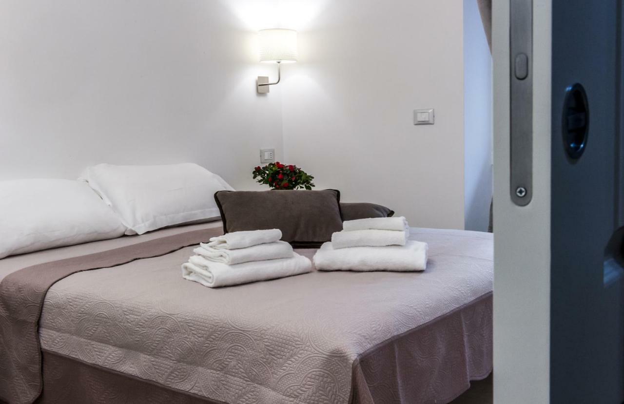 Hotel Mr. Charlie Brown Roma Exterior foto