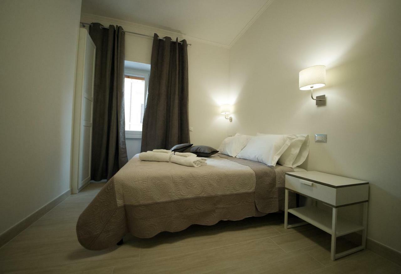 Hotel Mr. Charlie Brown Roma Exterior foto