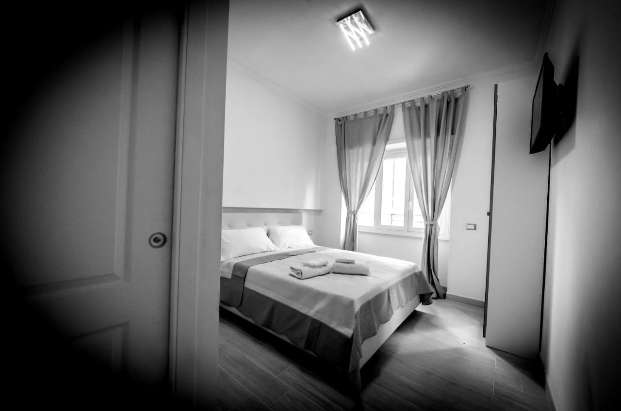 Hotel Mr. Charlie Brown Roma Exterior foto